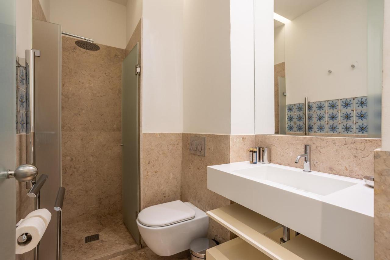 Chic Tailor Made Flat In Chiado Apartment Lisbon Exterior photo
